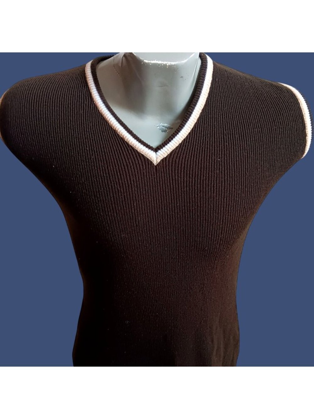 True Vintage Small Sweater Vest Sleeveless V-Neck Knit Von Cort Brown Acrylic